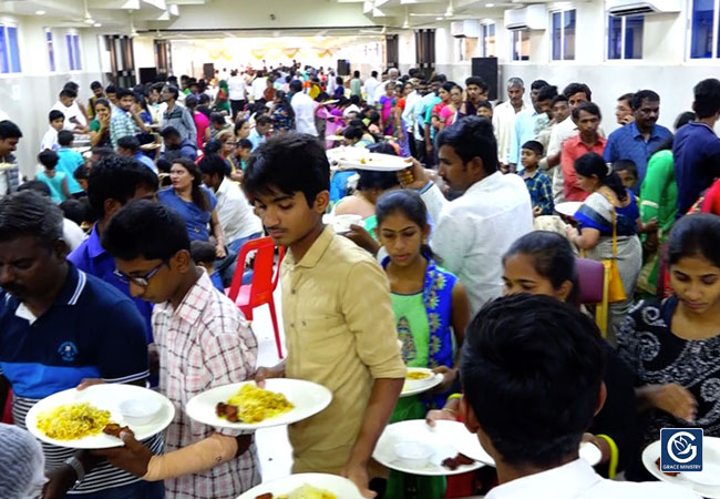 Thousands flocked from different parts of north Karnataka to the Healing & Deliverance Prayer held in Hubli, Karnataka by Grace Ministry on August 15th, 2019.